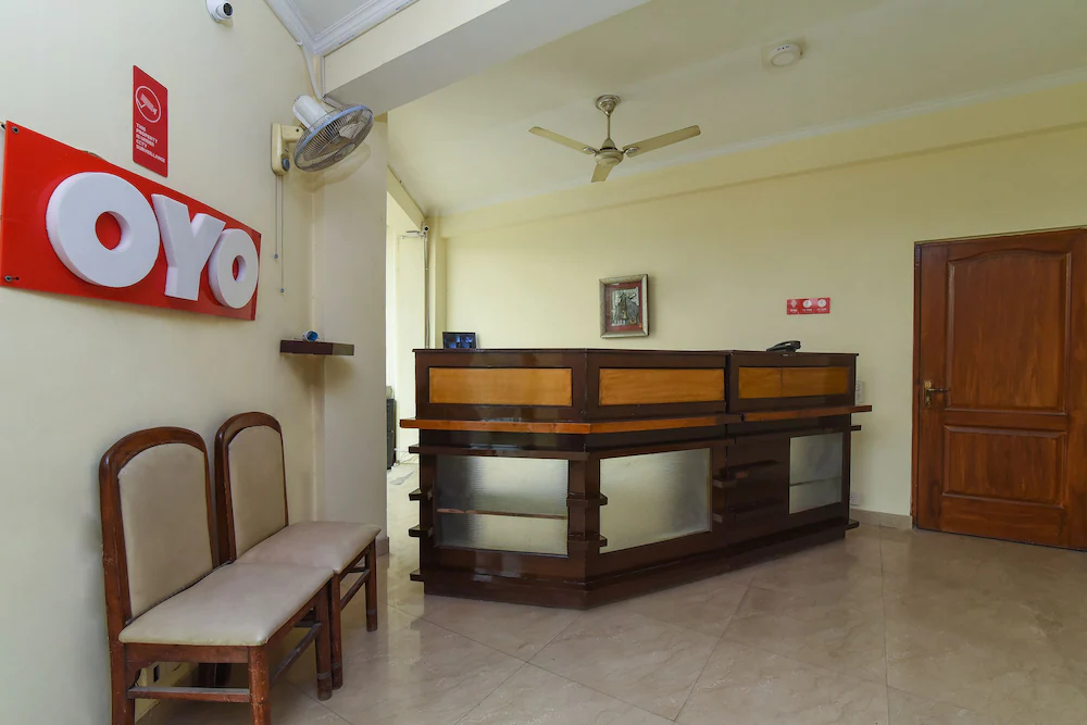 Collection O 16365 Delight Inn Near