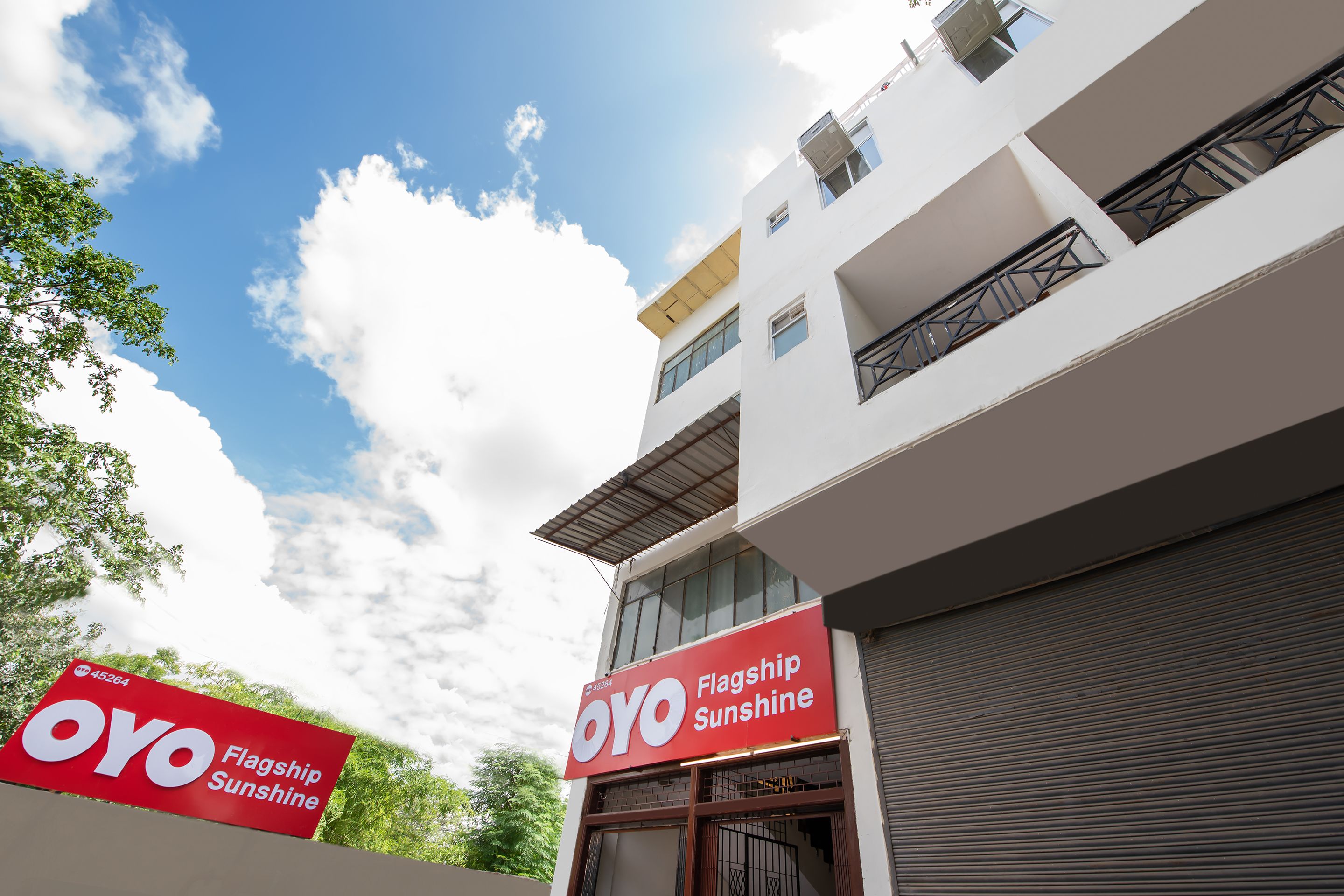 OYO Flagship 45264 Opposite Paryavaran Complex Post Office