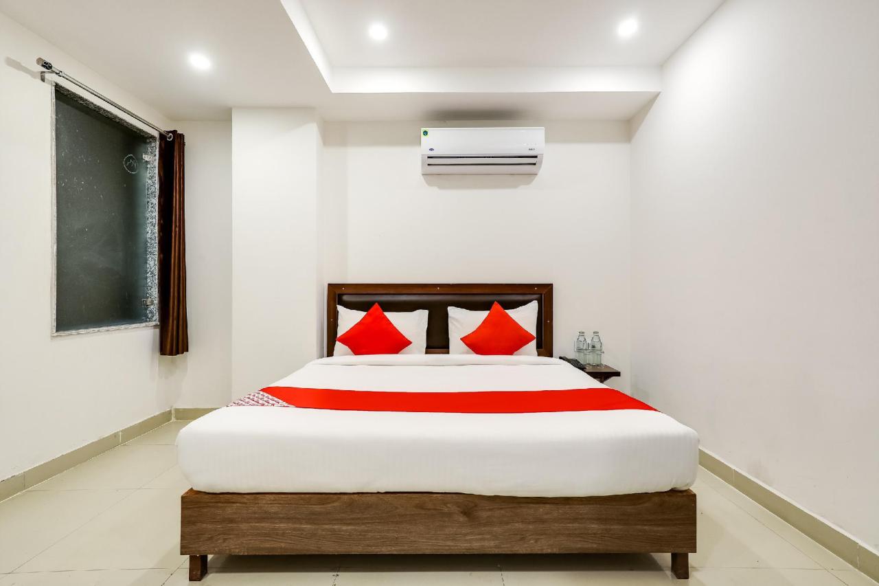 Oyo Key Rooms Tilak Nagar