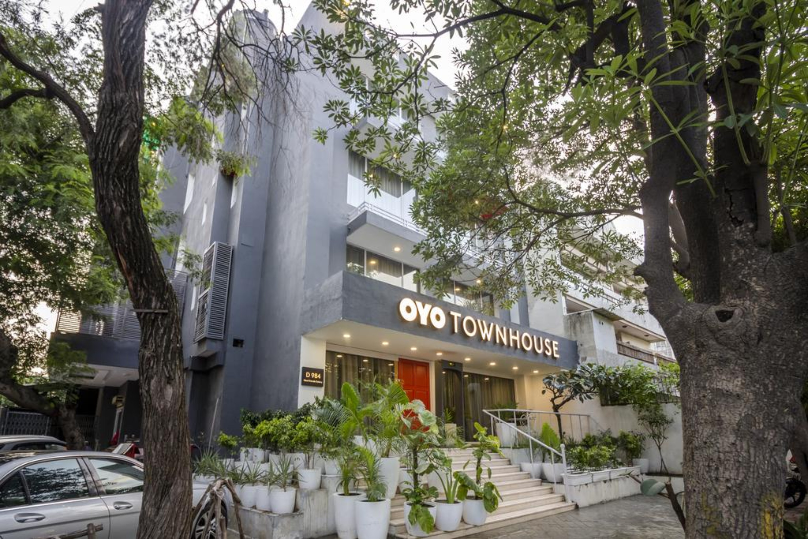 OYO Townhouse 013 New Friends Colony