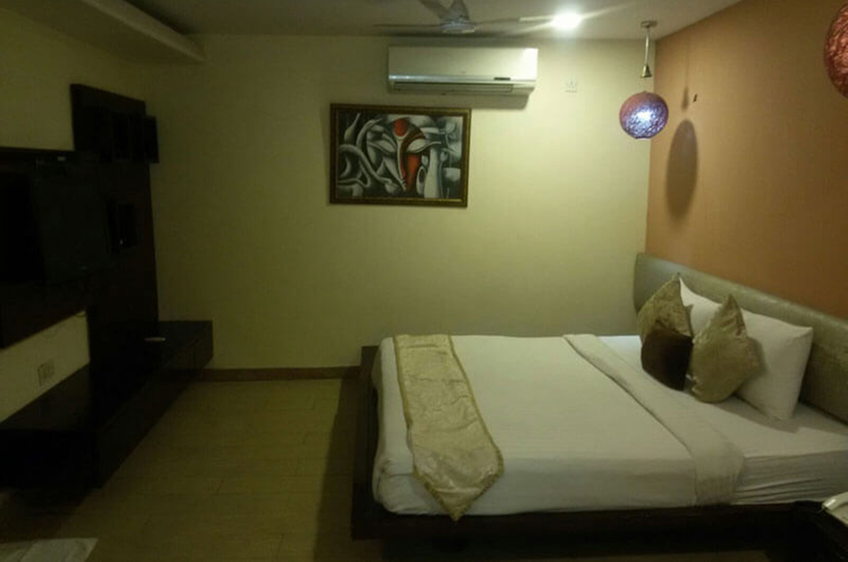 OYO Townhouse 039 Paschim Vihar