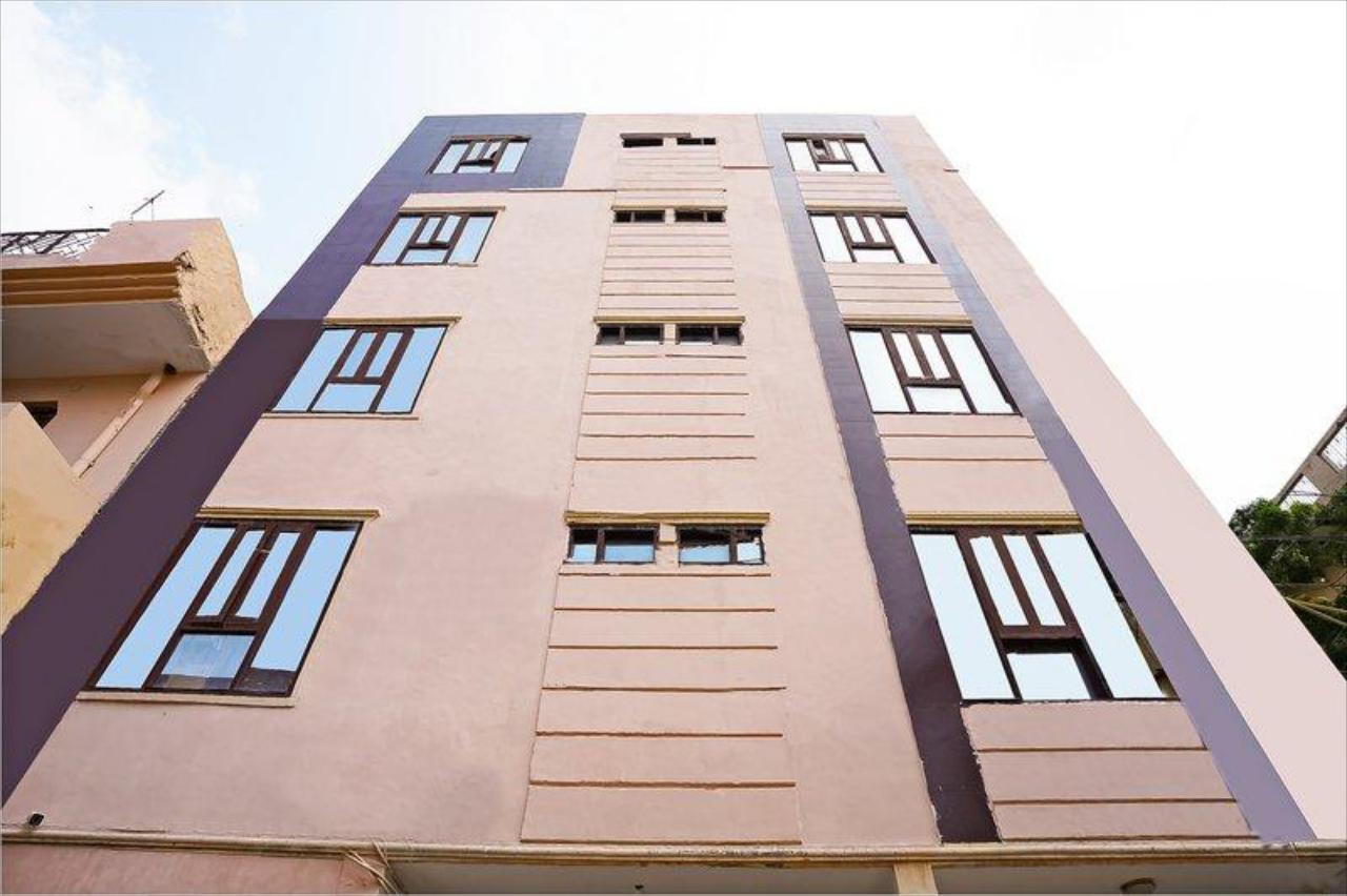 Palm Stay by OYO Rooms