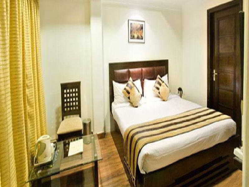 Parkland Safdarjung Enclave