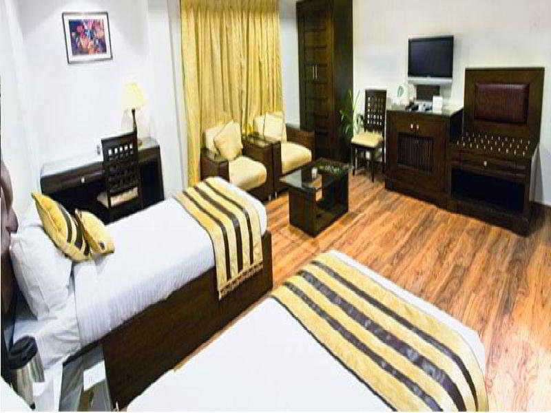 Parkland Safdarjung Enclave