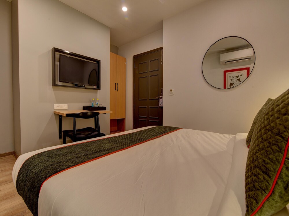 Punjabi Bagh By OYO Rooms
