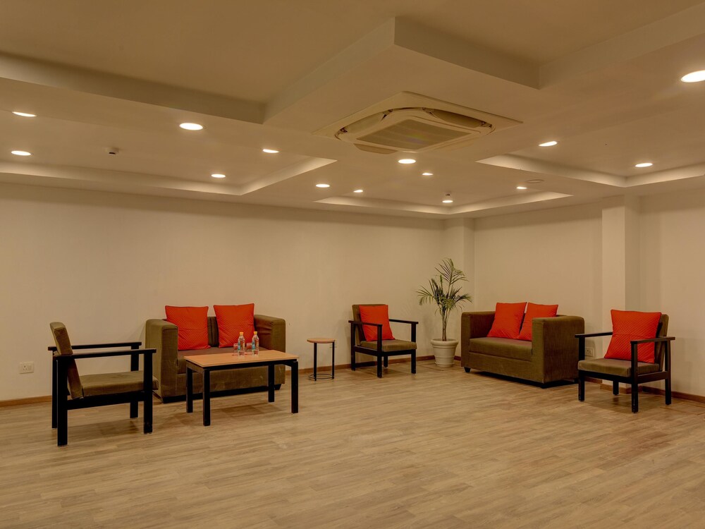 Punjabi Bagh By OYO Rooms