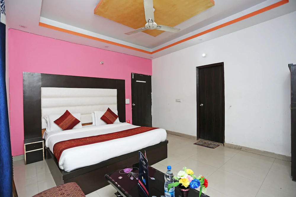 R D Plaza By OYO Rooms