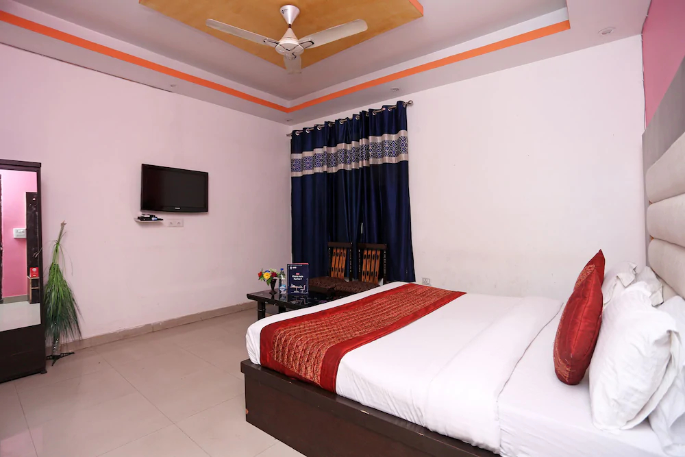 R D Plaza By OYO Rooms