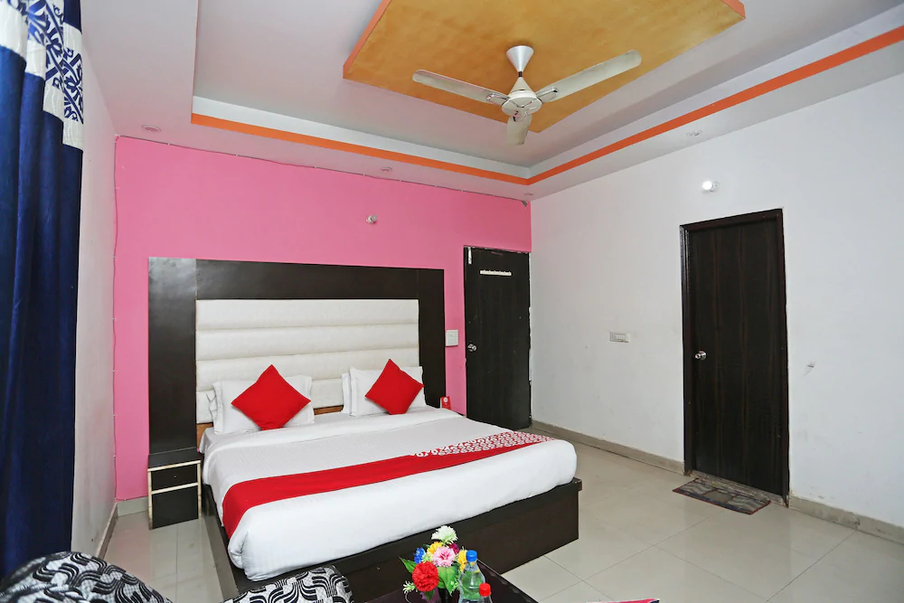 R D Plaza By OYO Rooms