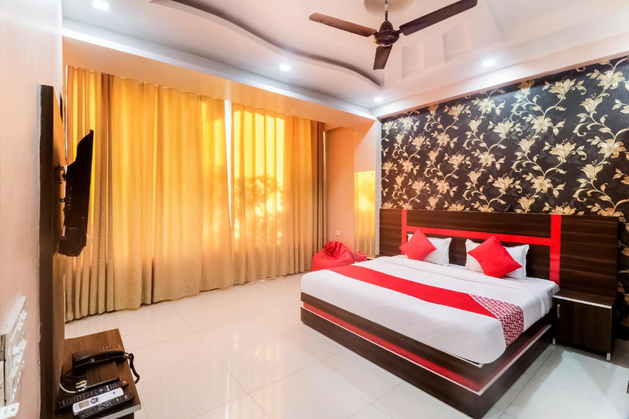 Red Leaf Residency by OYO Rooms