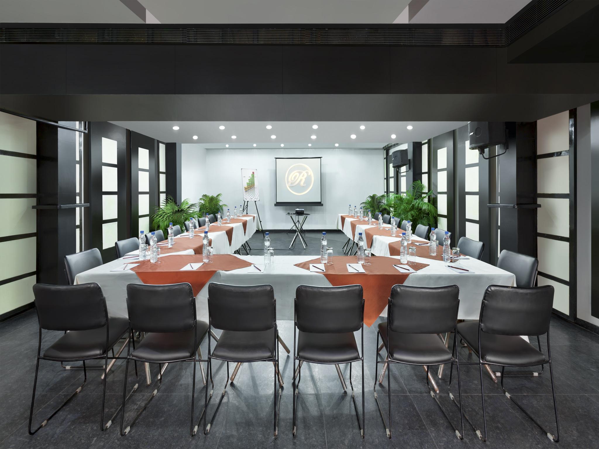 Bloom Hotel - CR Park