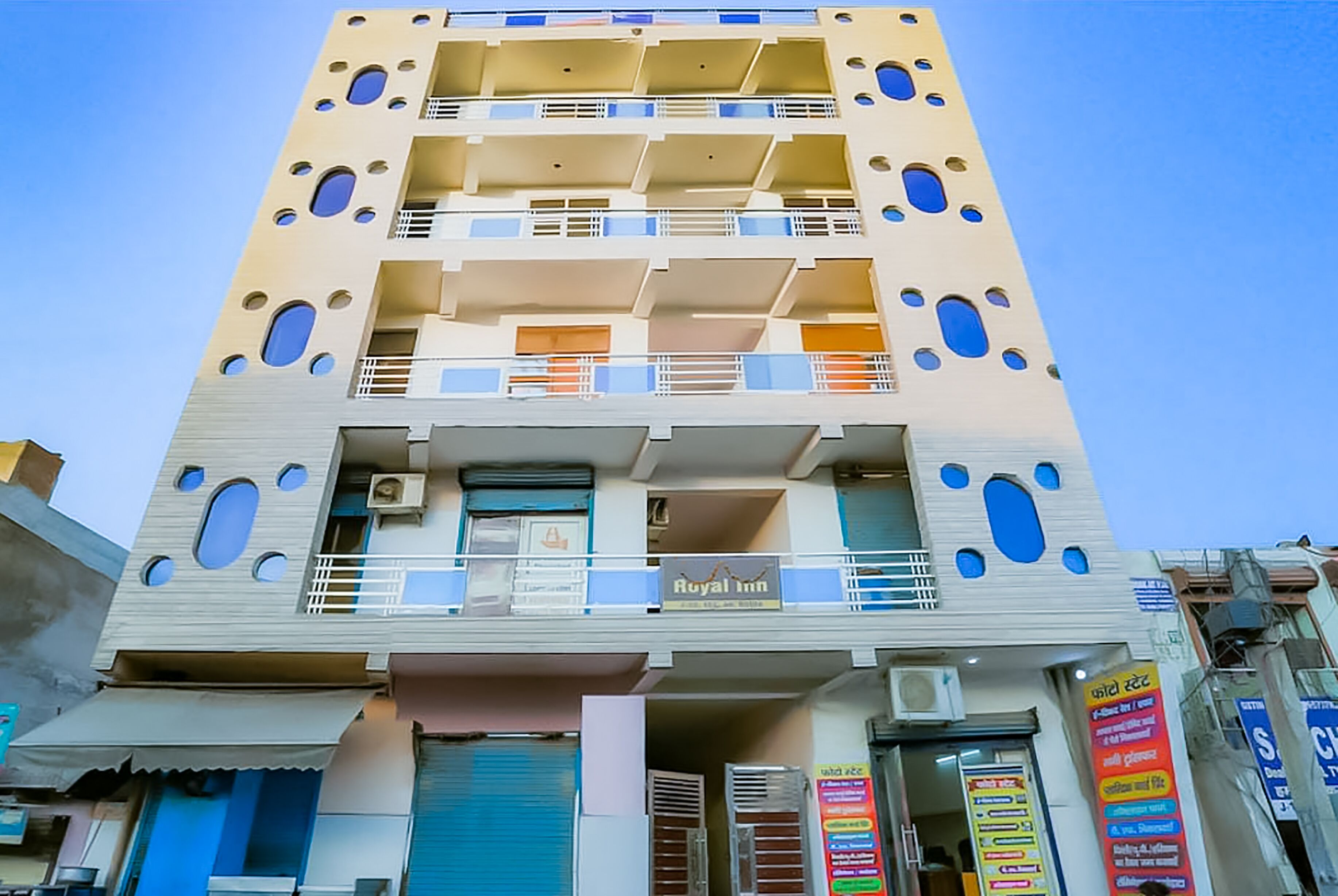 Roomshala Hotel City Life