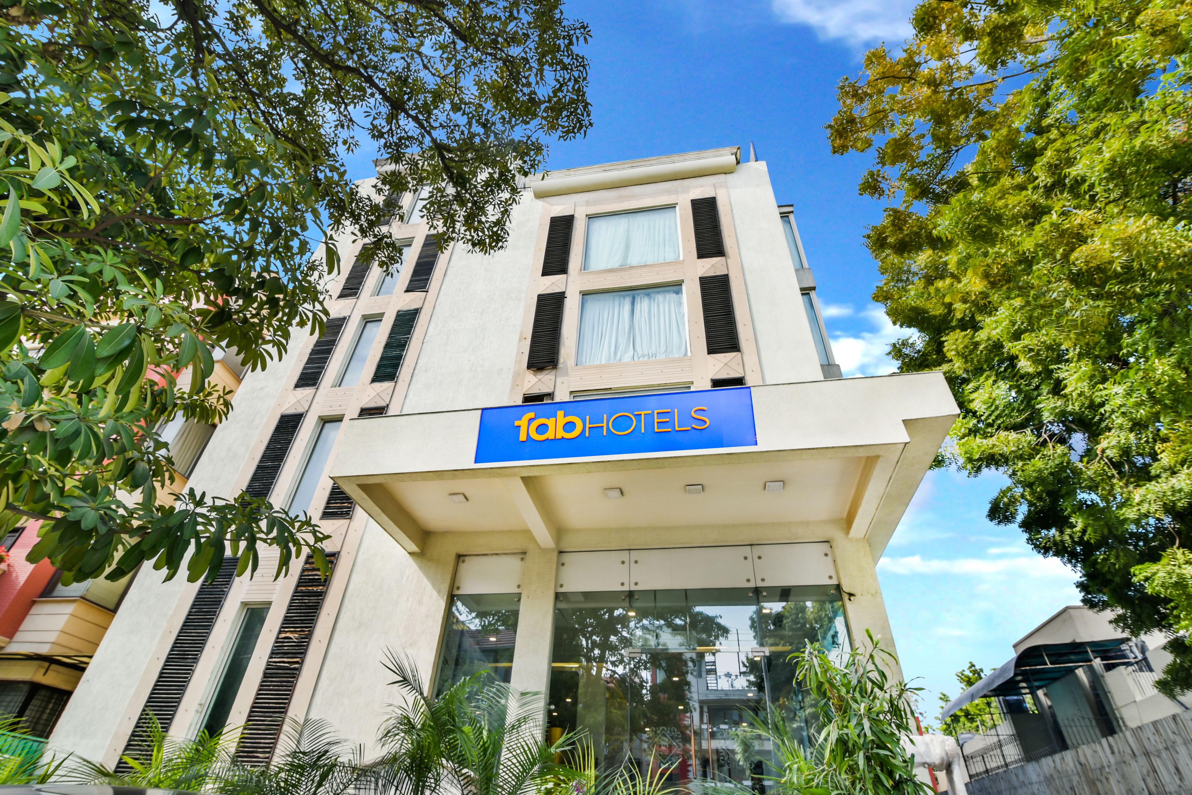 Sage Hotel by FabHotel