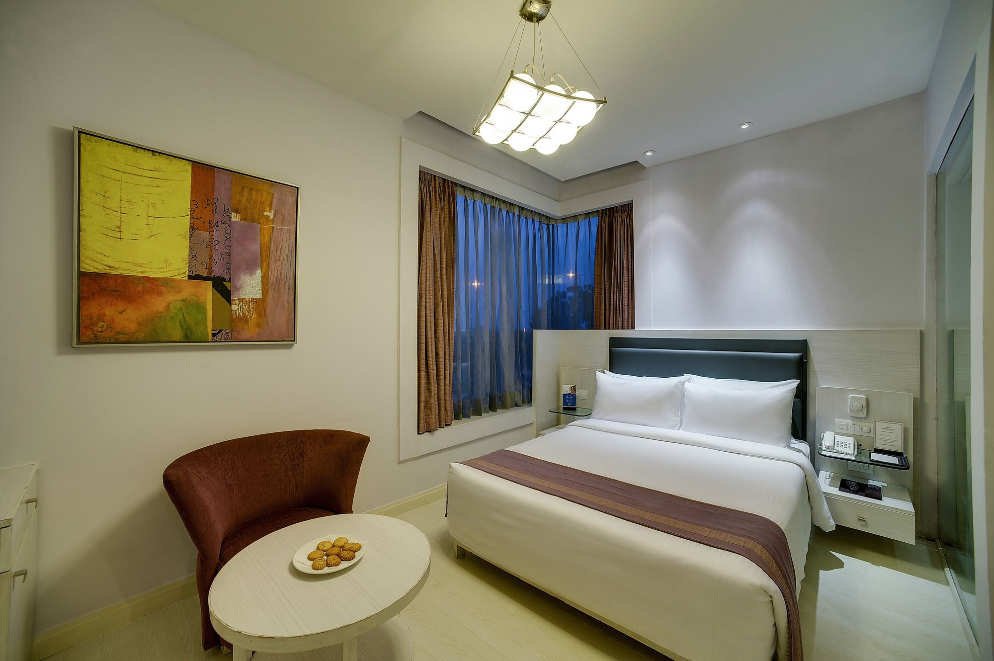 Sarovar Portico Naraina