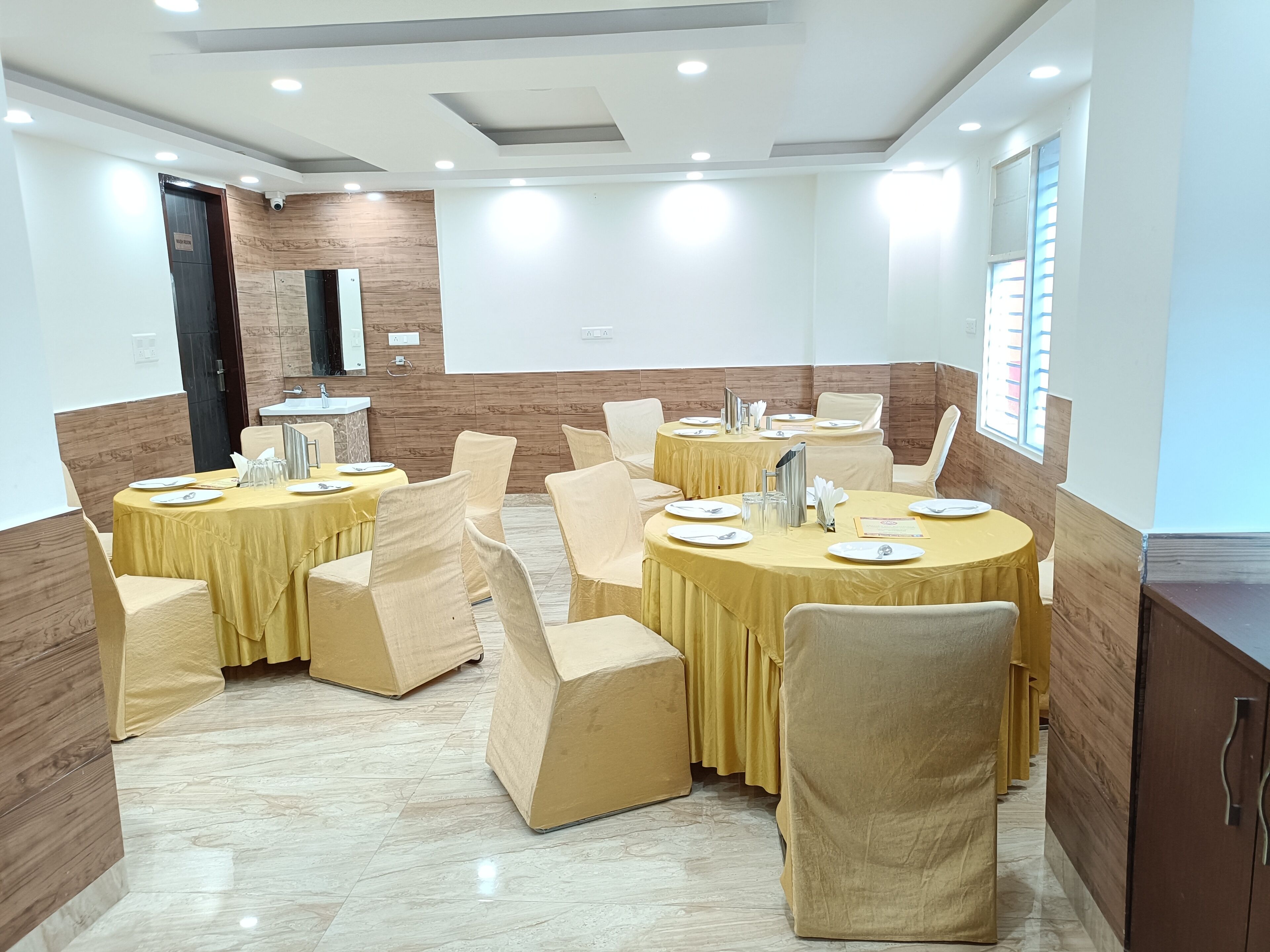 Shivaka Inn