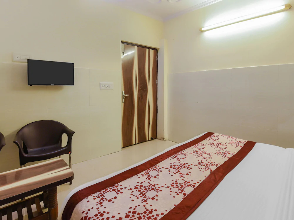 Shubham Palace by OYO