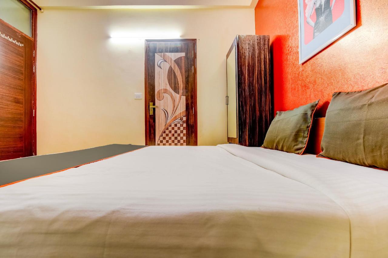 Singh Guest House by OYO