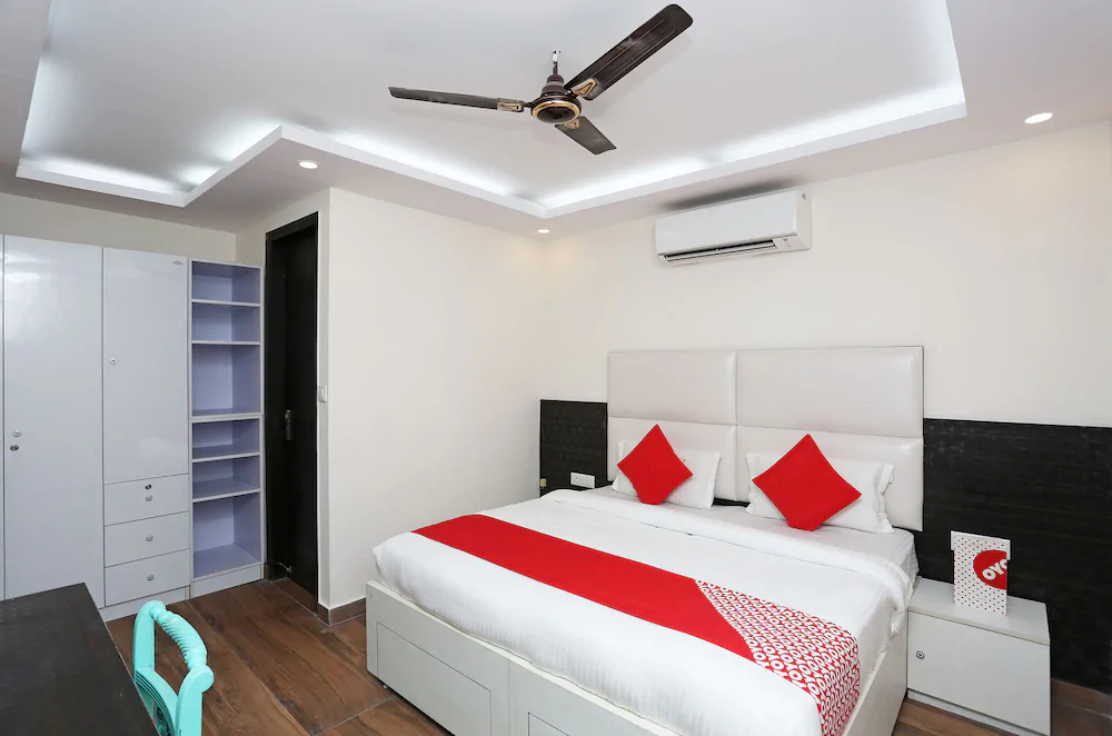 South Galaxy By OYO Rooms