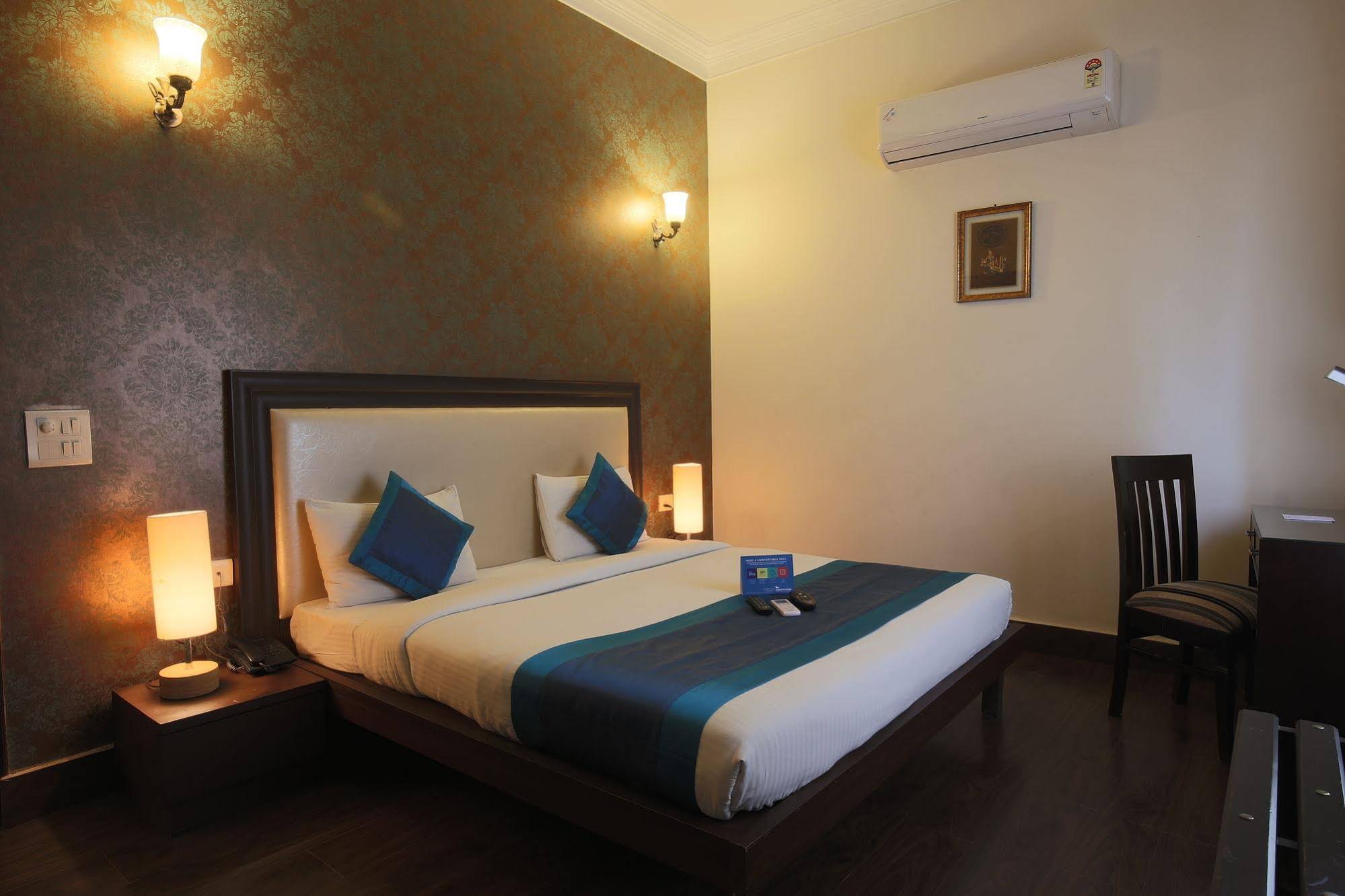 Stallen Suites Nehru Place by FabHotels