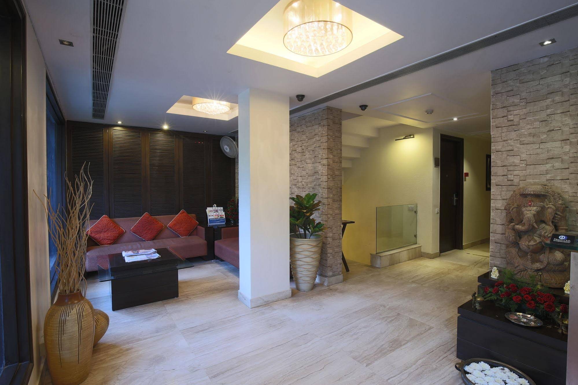 Stallen Suites Nehru Place by FabHotels
