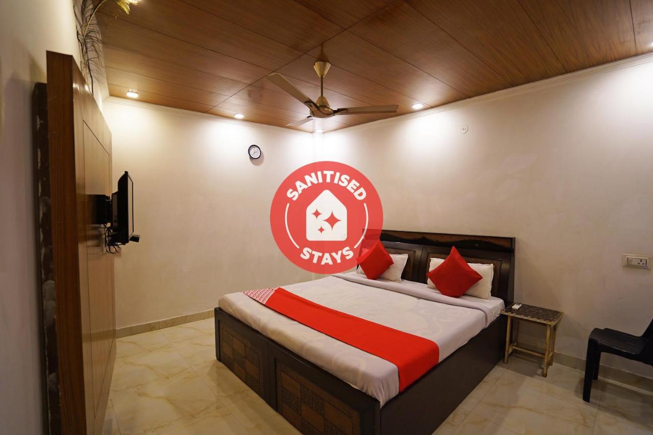 Sunroof Residency by OYO Rooms