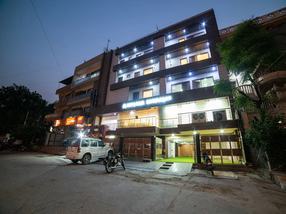 Supreme Residency by OYO Rooms
