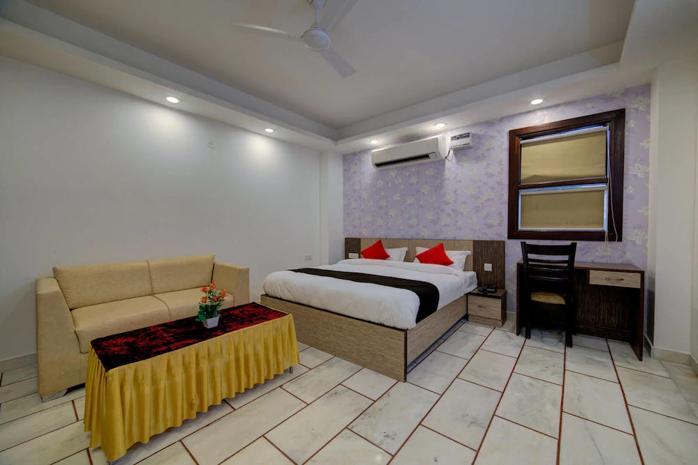 Supreme Residency by OYO Rooms