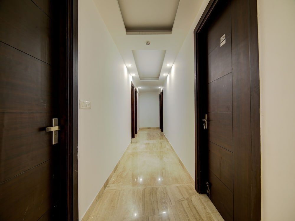 Supreme Residency by OYO Rooms