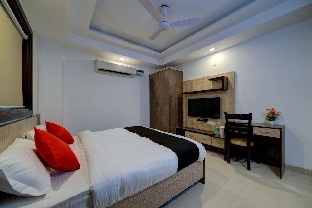 Supreme Residency by OYO Rooms