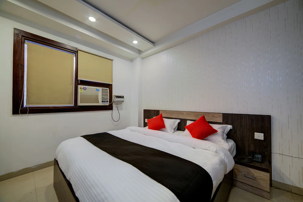 Supreme Residency by OYO Rooms