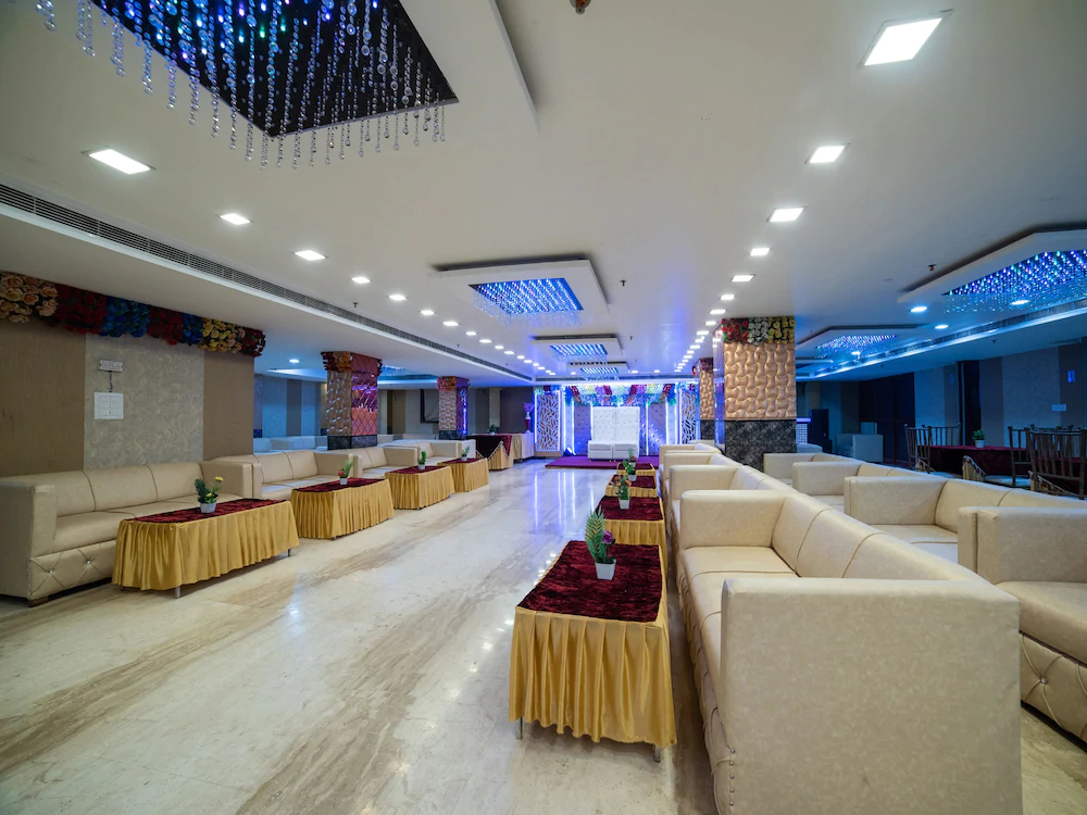 Supreme Residency by OYO Rooms