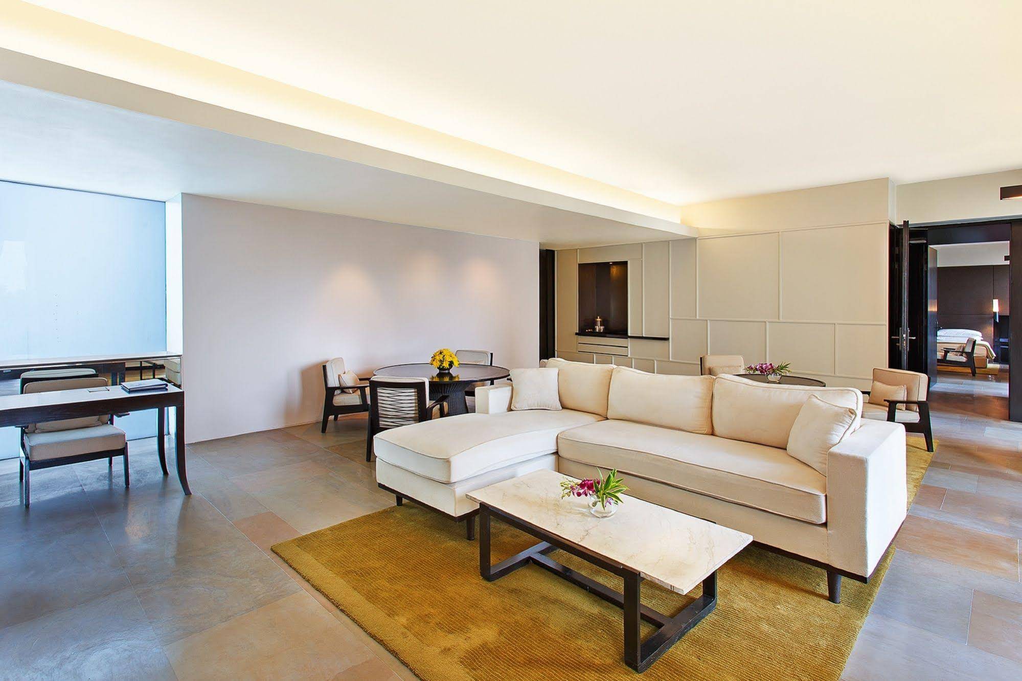 The Lodhi