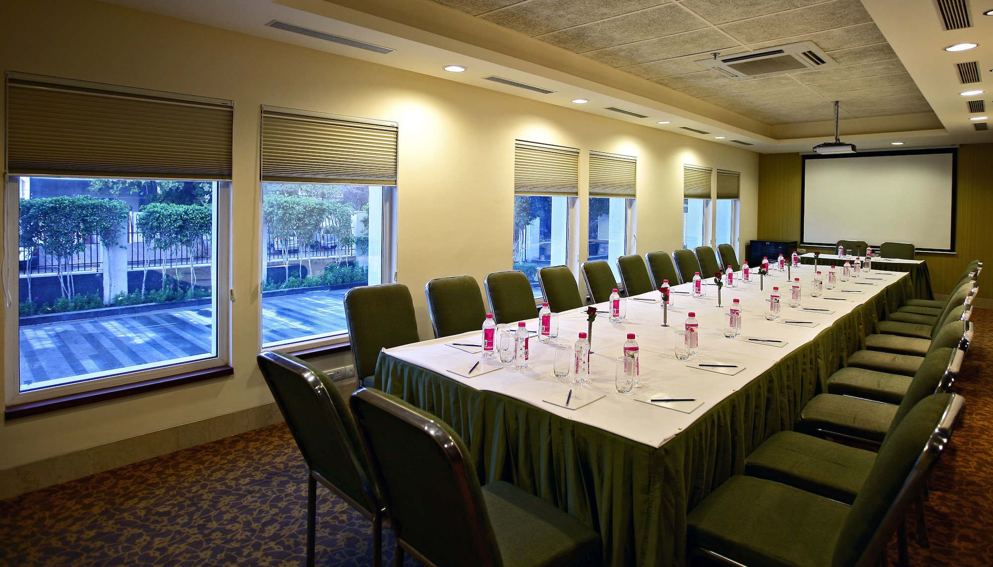 The Muse Sarovar Portico - Nehru Place