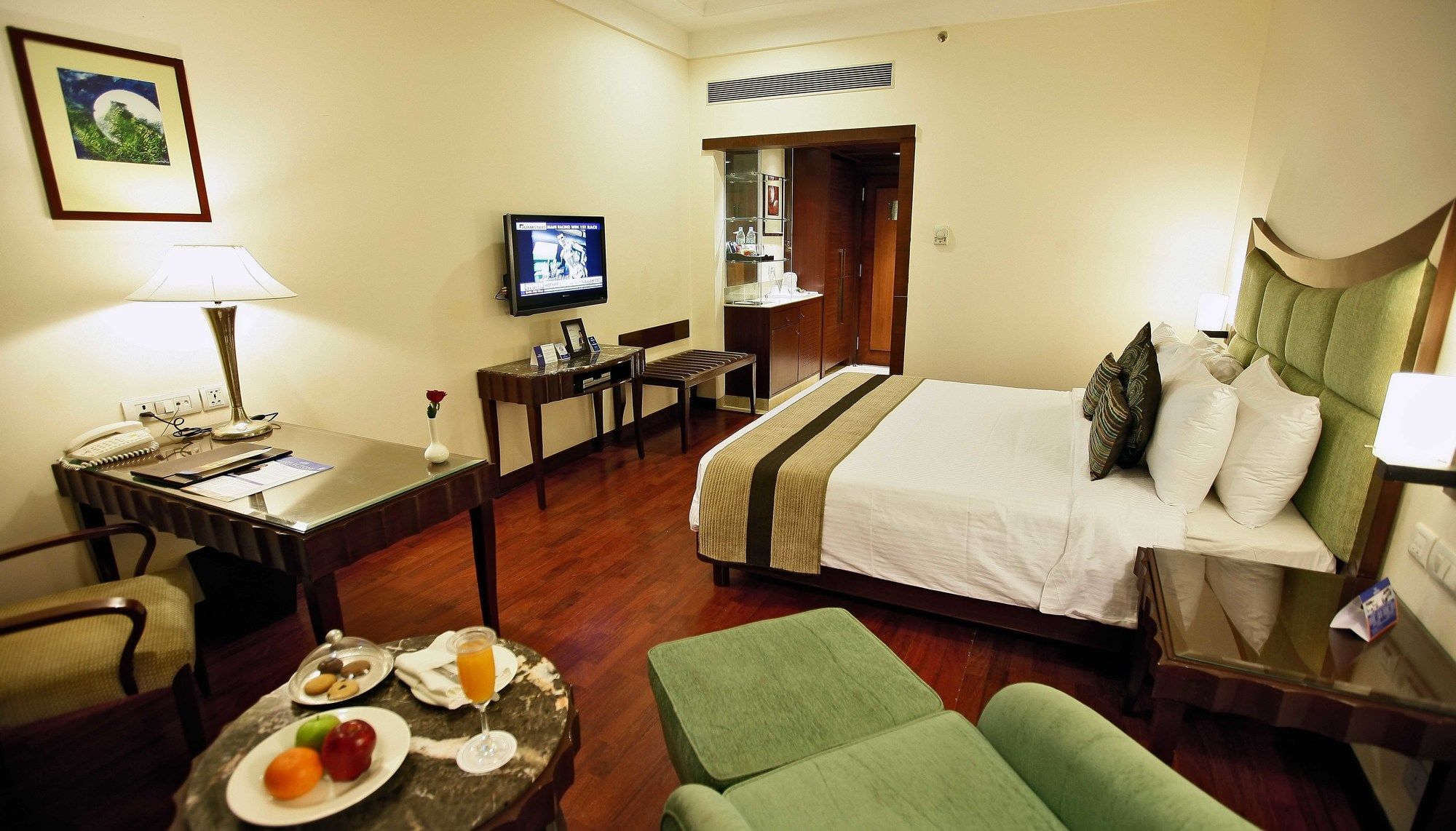 The Muse Sarovar Portico - Nehru Place