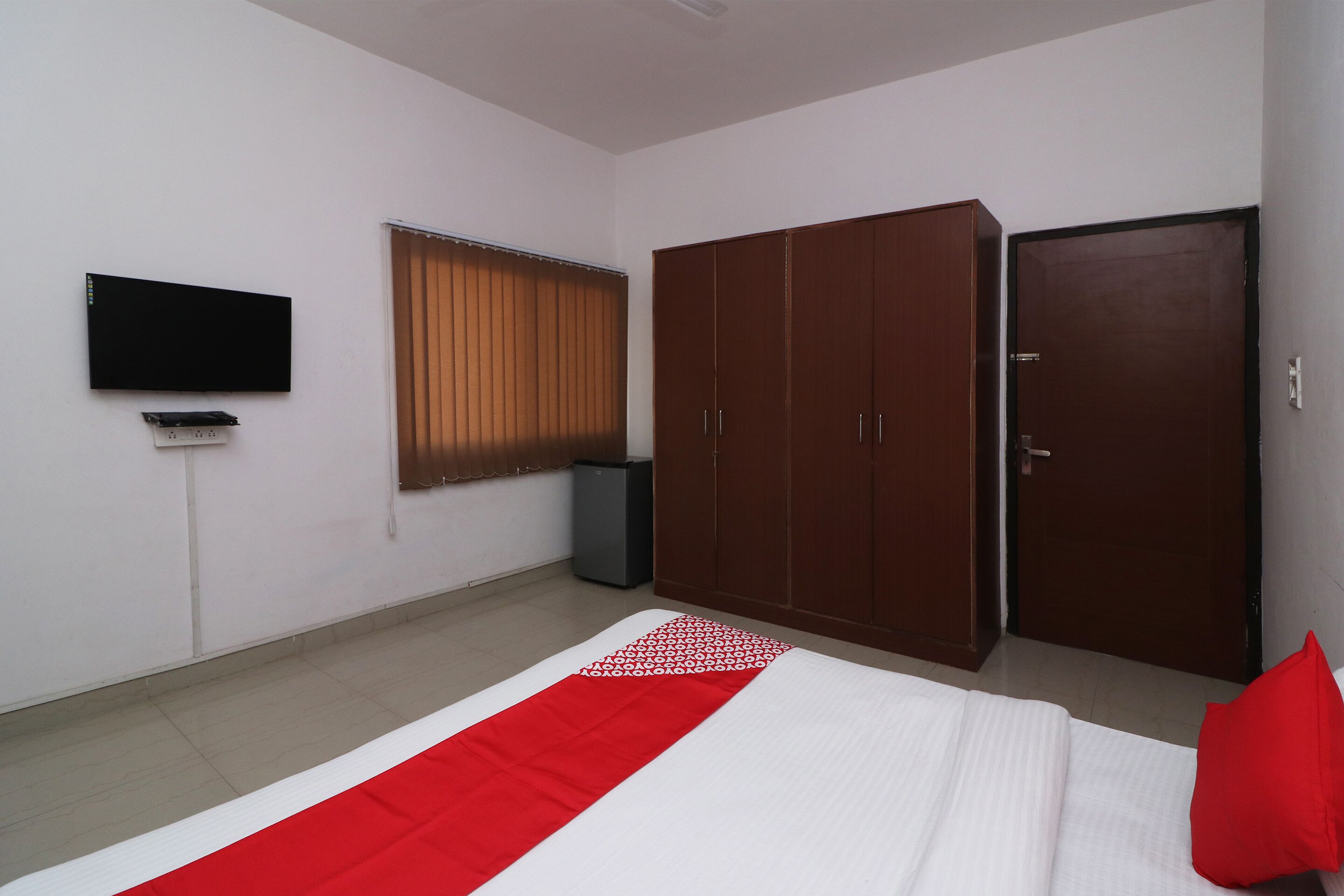The Radiance Suites & Apartments by OYO