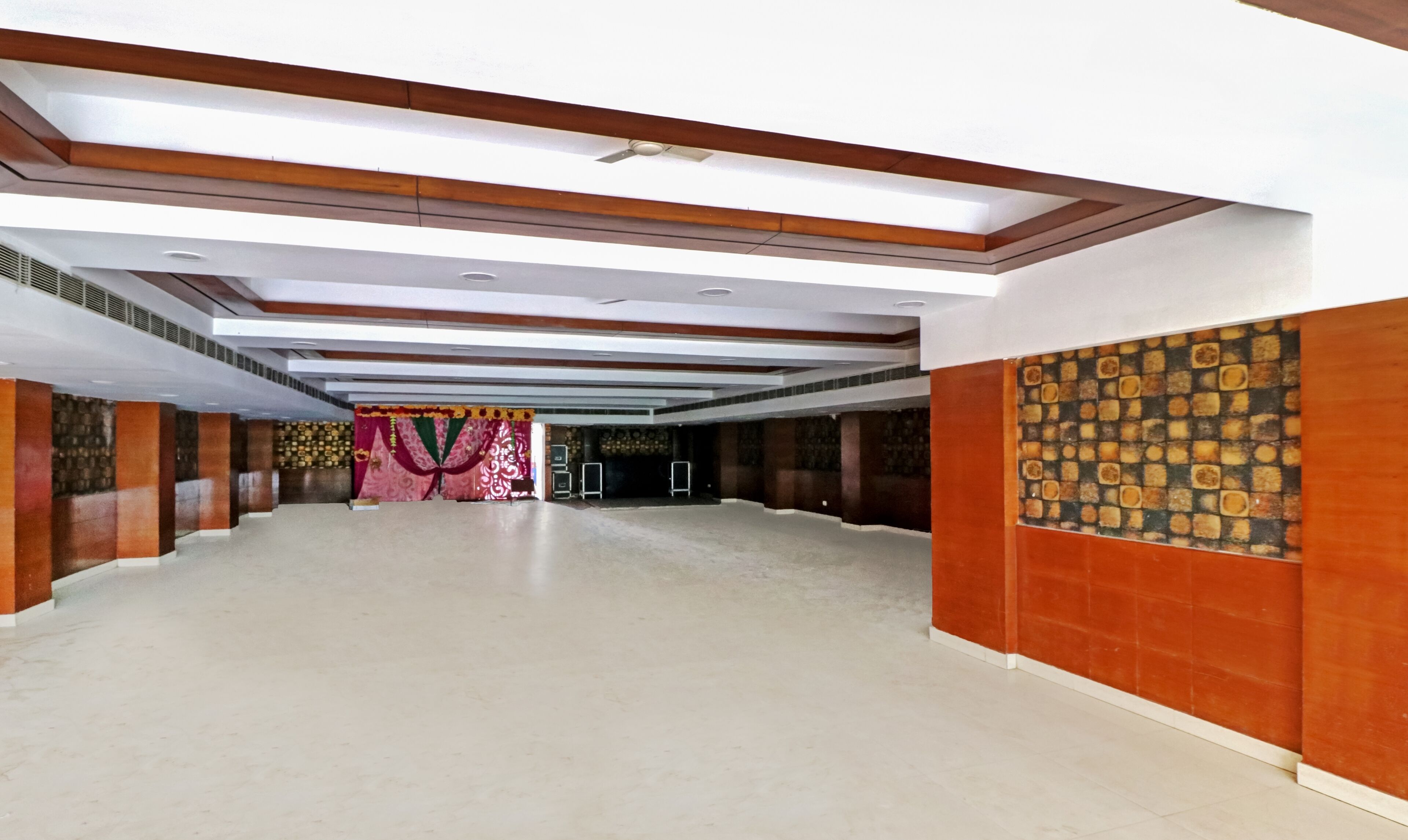 Treebo Trend Galaxy Rooms