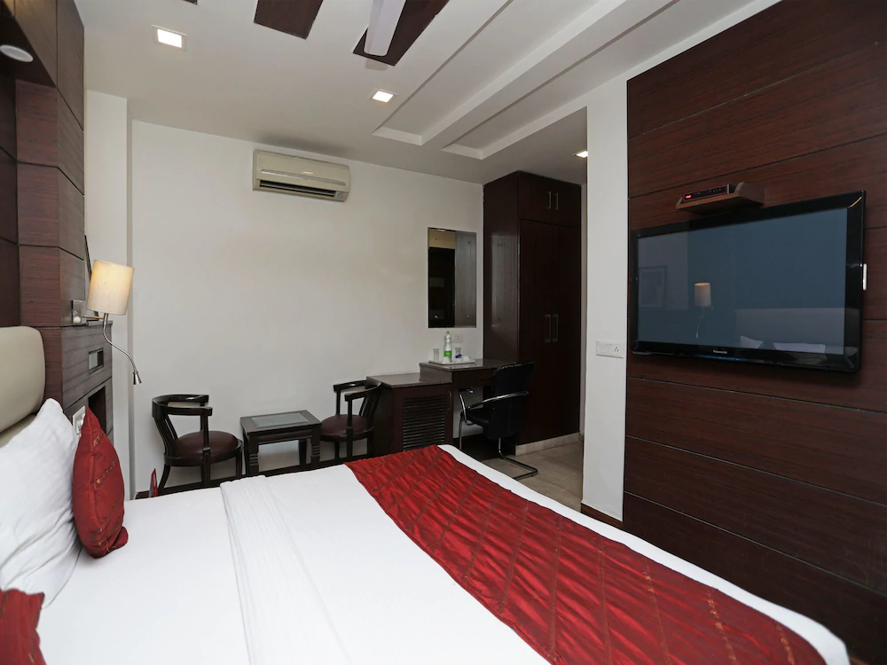 Tryfenna By OYO Rooms