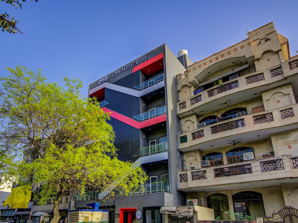 Hotel Saffron Gold