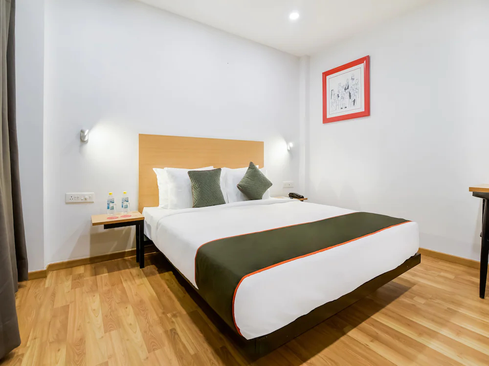 Hotel Saffron Gold