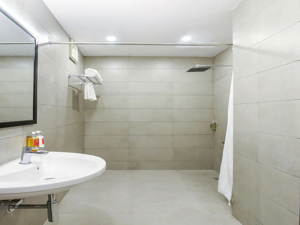 Hotel Saffron Gold