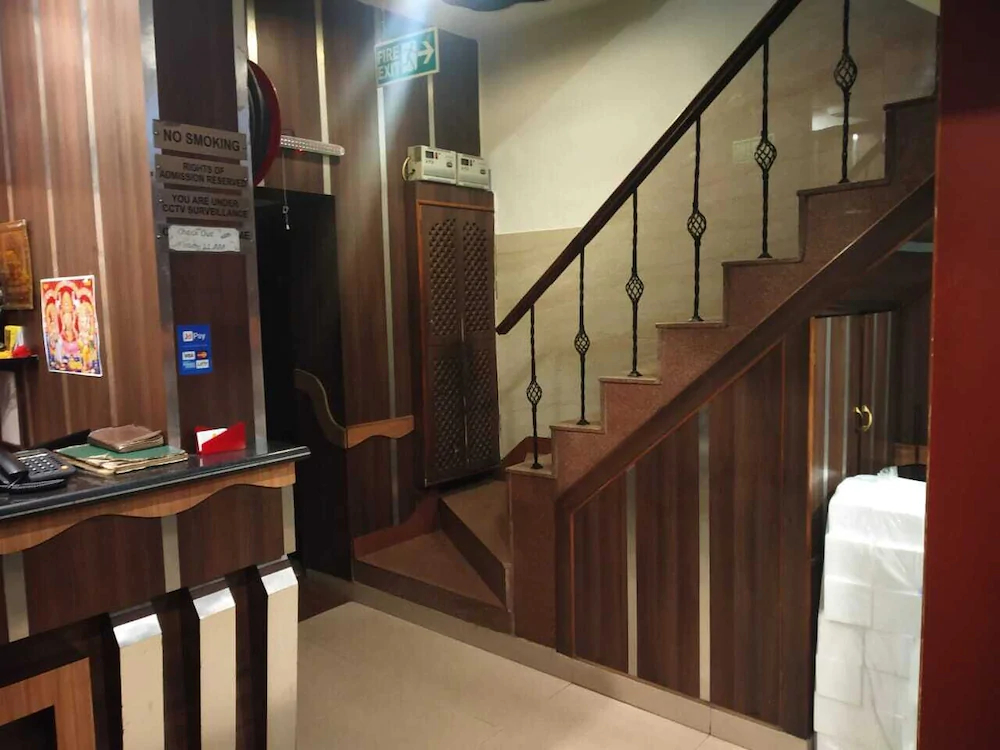 Vardhman Inn by ADB Rooms