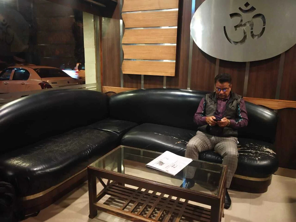 Vardhman Inn by ADB Rooms