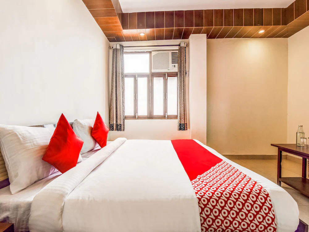Vishwakarma Palace by OYO Rooms