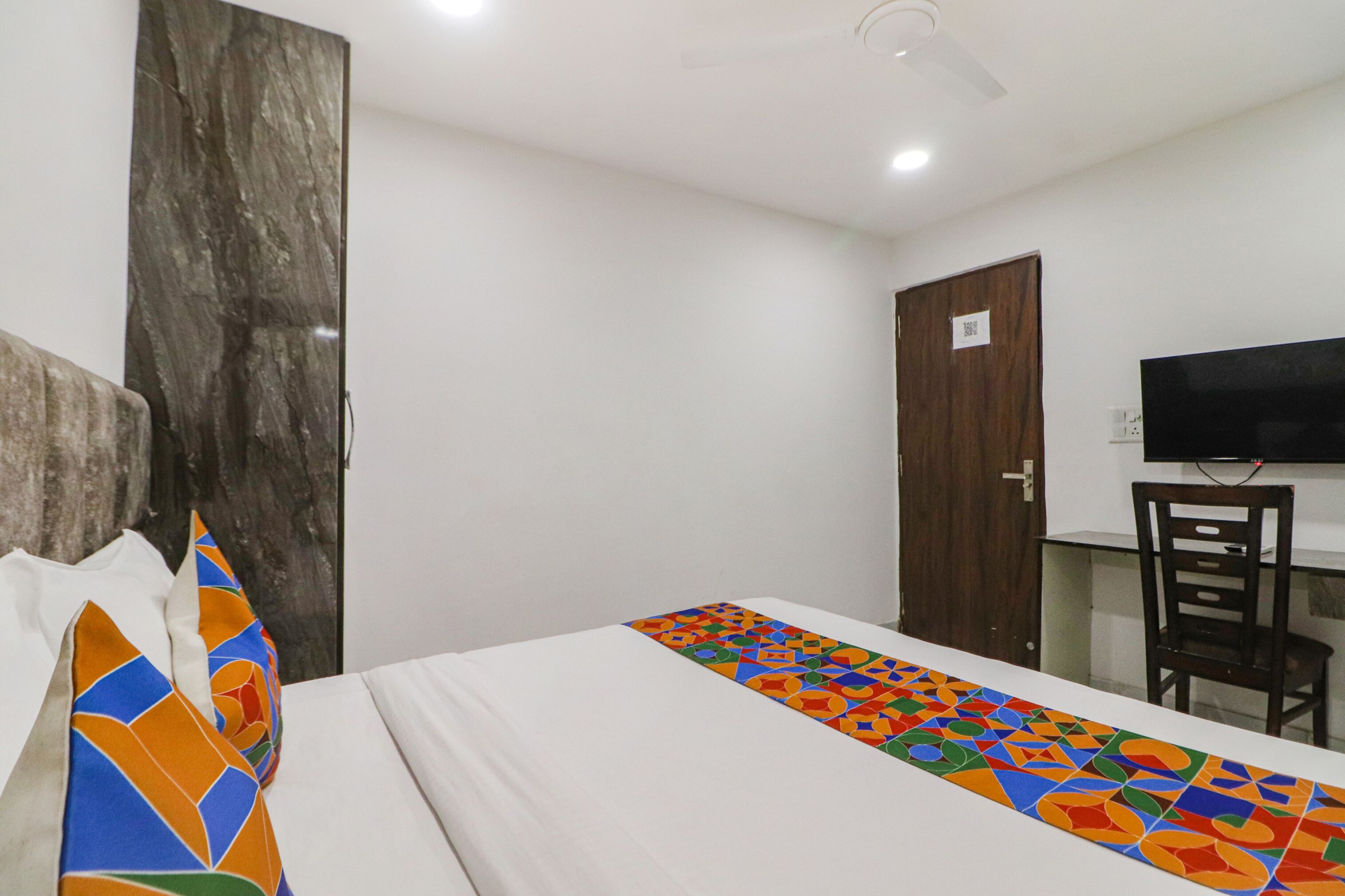 FabHotel Roadway Inn Yashobhoomi Convention Center