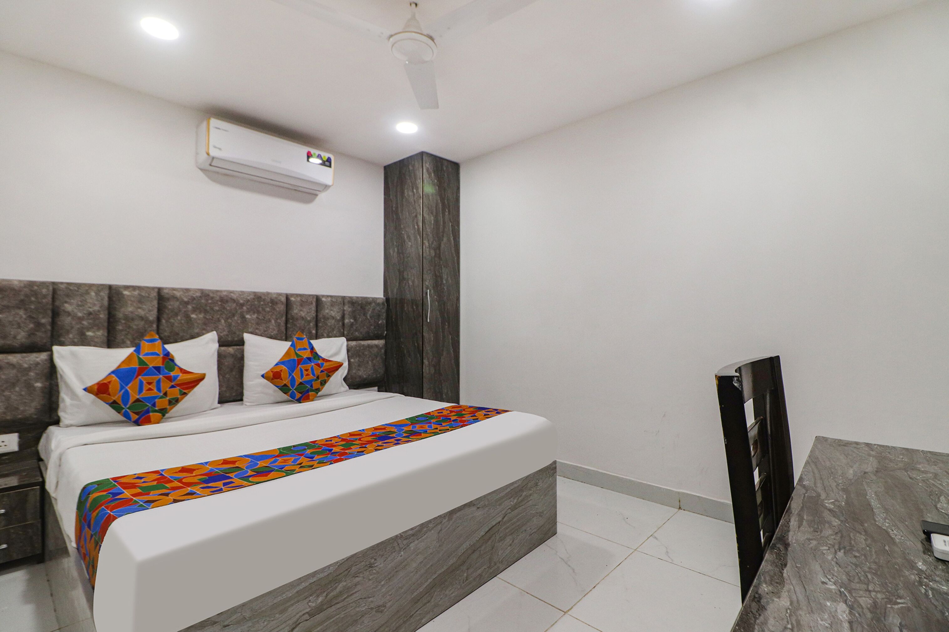 FabHotel Roadway Inn Yashobhoomi Convention Center