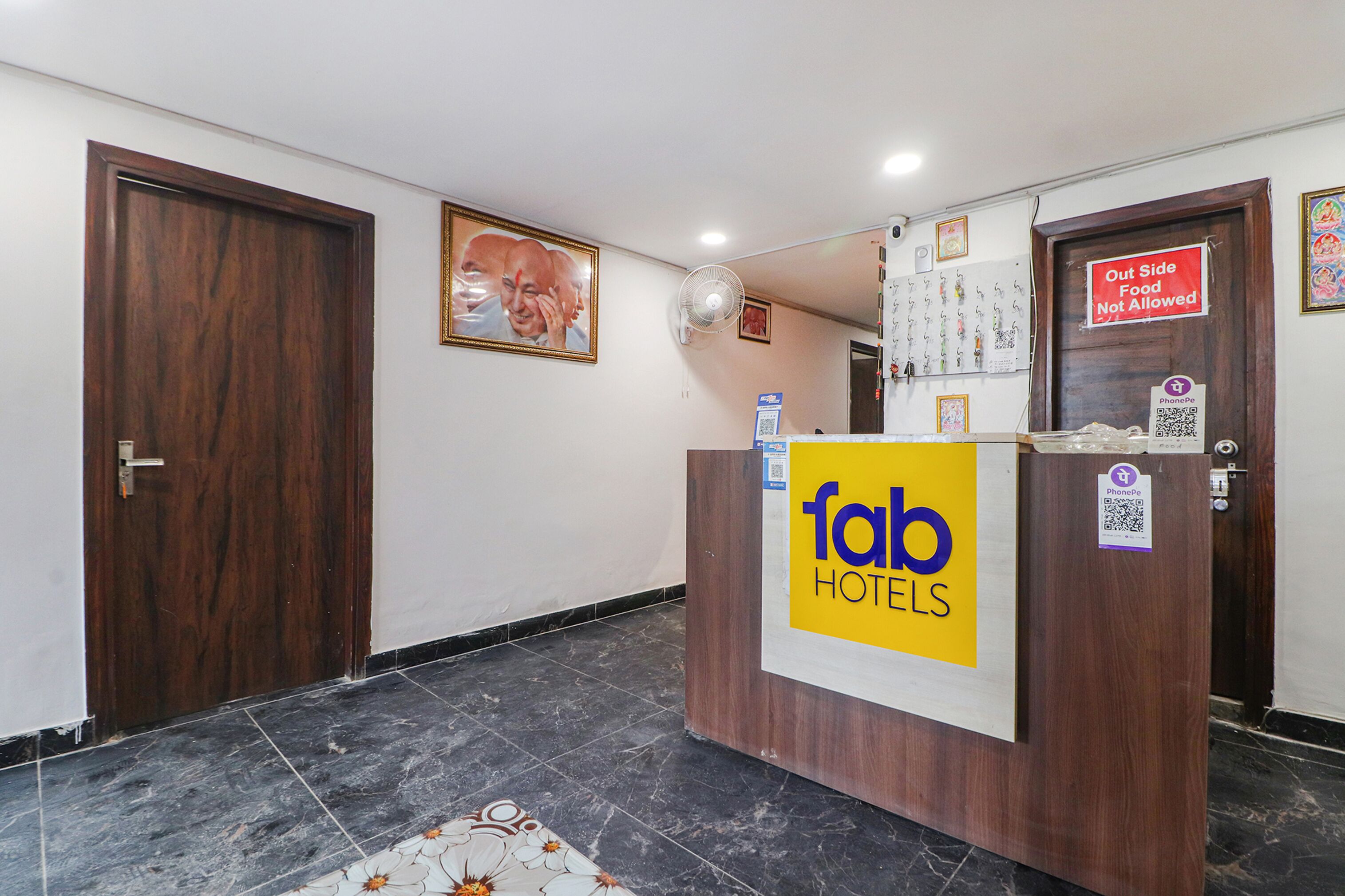 FabHotel Roadway Inn Yashobhoomi Convention Center