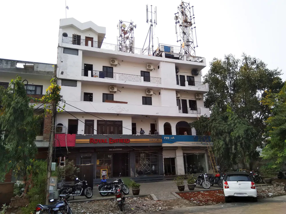 Hotel Redstone by OYO Rooms