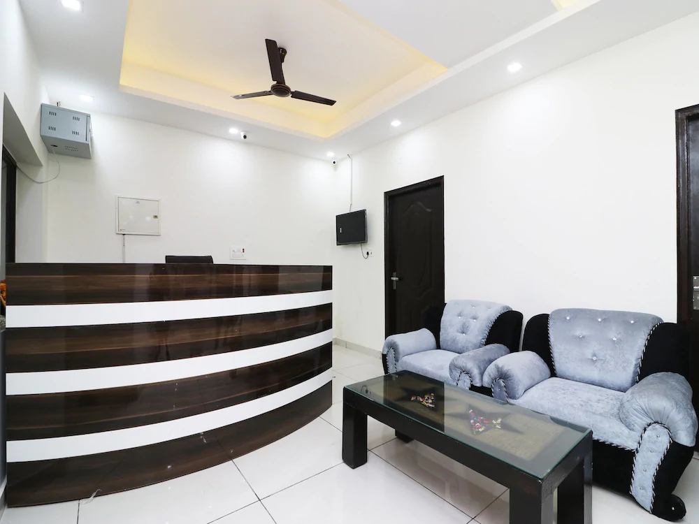 Hotel Redstone by OYO Rooms