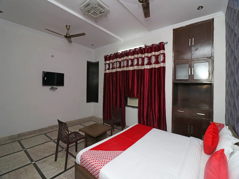 OYO 22506 Heaven Residency