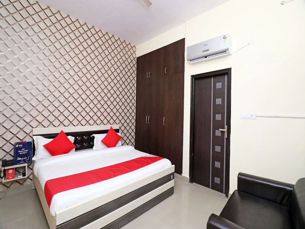 OYO 22698 Delight Residency